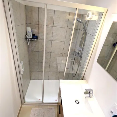 Appartement T2 Bis Moderne Avec Mezzanine Calme Hyper Centre *